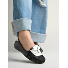 Shoetopia Classic Black Lace