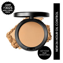M.A.C Studio Fix Powder Plus 24-Hour Oil Control Compact Foundation With Rose & Red Algae Extracts - Nc20