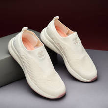 Campus SUAVE Off White Women Walking Shoes