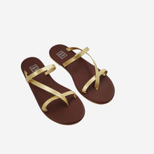 Post Card Iris - Gold Flats Sandals