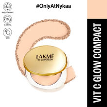 Lakme Vitamin C Superglow Skin Perfecting Compact