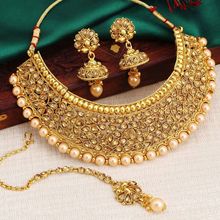 Sukkhi Modish LCT Gold Plated Wedding Jewellery Pearl Choker Necklace Set For Women (NYKSUKHI00033)