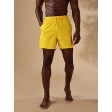 Tommy Hilfiger Yellow Regular Fit Solid Mid Rise Shorts