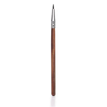 Tinge Large Eyeliner Eye Brush - 412-MUL-BRU