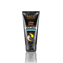 VLCC Ultimo Blends Charcoal Face Wash For Whitening & Detoxifying