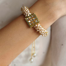 Azai by Nykaa Fashion Gold Kundan and Pearl Chain Bracelet