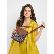 Zouk FloMotif Flap Sling Bag Black