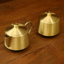 Ellementry Oro Brass Milk and Pot Set