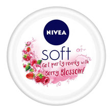 NIVEA Soft Light Moisturizing Cream Berry Blossom Fragrance With Vitamin E & Jojoba Oil