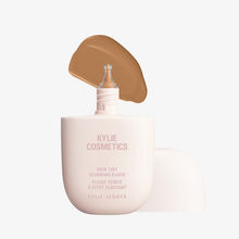 Kylie Cosmetics Skin Tint Blurring Elixir Foundation