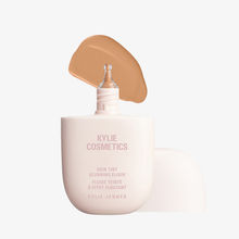 Kylie Cosmetics Skin Tint Blurring Elixir Foundation