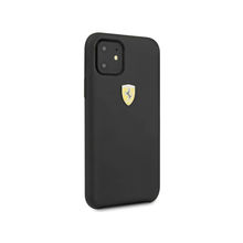 Ferrari Mobile Caseson Track Liquid Silicone Case Metal Logo Iphone 12 | 12 Pro (6.1") - Black