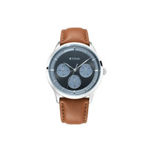 Titan Light Leathers 90125SL01 Analog Watch (Free Size)