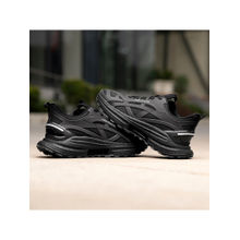 Red Tape ETPU Men's Textured Black Athleisure Shoes