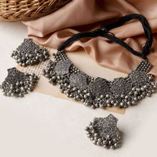 Teejh Jiera Choker Necklace Set For Women