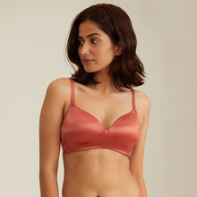 Nykd by Nykaa Breathe Shine Padded Wireless T-Shirt Bra 3/4th Coverage - Coral NYB010