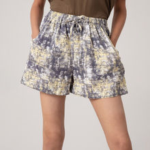 Nykd by Nykaa Comfy Vibes All Day Shorts - Printed Distress NYS035