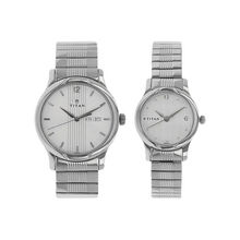 Titan NN15802490SM03 White Dial Analog Watch For Couple
