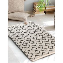 Sashaa World Diamond and Chevron Pattern Cotton Rug