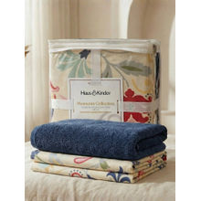 Haus & Kinder Beige Moments Bedsheet and Bath Towel with 2 Pillow Covers (Double)