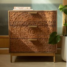 Ellementry Oyma Triple Chest Drawer With Metal Legs