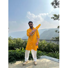 Bohame Dhruva - Chikankari Kurta (Set of 3)