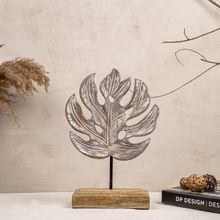 The 7 DeKor Leaf Sculpture Accent