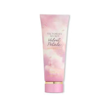 Victoria's Secret Velvet Petals Day Dream Fragrance Lotion