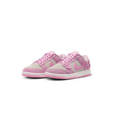 Nike Women Dunk Low SE Florette Sneakers