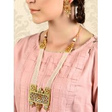 Odette Women Netted Pattern Gold Tone Kundan-Pearl Necklace Set