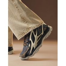 The Souled Store Official: Scorpion Men Black Low Top Sneakers