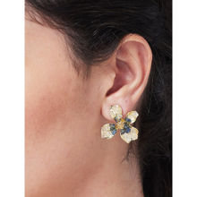 Globus Women Gold Plated Floral Shaped Studs