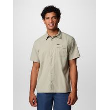 Columbia Men Green Landroamer Ripstop II Half Sleeves Shirt