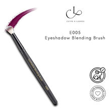 CUFFS N LASHES Eyeshadow Blending Brush - E005
