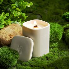 UMAI Sleeping Sandalwood Dy-230703C Fragrance Candle