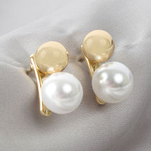 Fablestreet Minimal Metal Ball Studs With Pearl