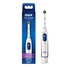 Oral-B Pro Expert Electric Toothbrush Battery Operated With Replaceable Brush Head