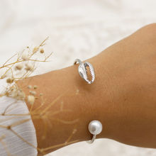 Joker & Witch Pearl End Sea Shell End Bracelet