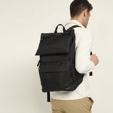 THE GUSTO Globetrotter Black Backpack (L)