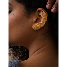Tann Trim Crescent Moon Earcuff 18 Kt Gold Plated Earrings for Women