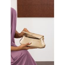 THE GUSTO Bella Textured Clutch Bag - Gold (S)