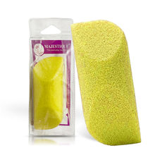 Majestique Moisturizing Body Wash & Sponge Foot Buffer, Clean Scent, Exfoliates - Color May Vary