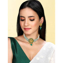 Peora Green Synthetic Stone-Beads Studded Pearl Jewellery Set