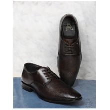 V8 by Ruosh The Jonas Brown Men Textured Derbies