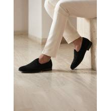 REGAL Men Black Velvet Mojaris