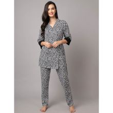 Kanvin Women Black White Printed Night Suit