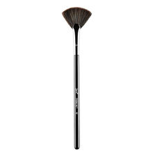 Sigma Beauty Strobing Fan Brush - F42
