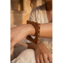Mitali Jain Brown Facet Wood Bangle (2.4)