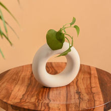 PUREZENTO Donut Vase In Color Grey