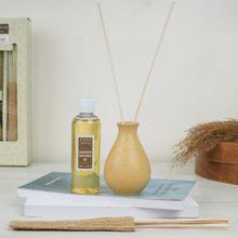 The Decor Mart Lavender Reed Diffuser with 100ml Oil and 6N Reed Sticks